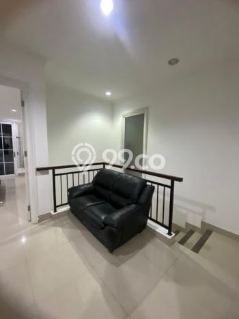 Rumah sewa siap pakai 3 Kamar Tidur di Kemanggisan, Jakarta Barat Rumah sewa siap pakai 3 Kamar Tidur di Kemanggisan, Jakarta Barat