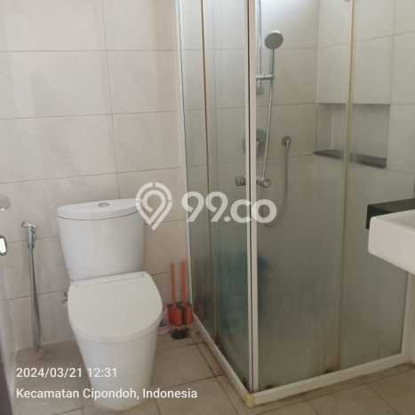 Disewakan! Rumah 3 Kamar Tidur &
3 Kamar Mandi di Green Lake City, Jakarta Barat Disewakan! Rumah 3 Kamar Tidur &
3 Kamar Mandi di Green Lake City, Jakarta Barat