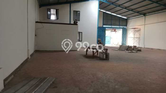 AREA BISNIS! Gudang Kawasan Cipondoh, Luas 1500m², Jalan Utama, Strategis AREA BISNIS! Gudang Kawasan Cipondoh, Luas 1500m², Jalan Utama, Strategis