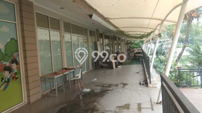 Ruko Strategis di Green Lake City, Luas 405m², Lokasi Bisnis, Berkembang Ruko Strategis di Green Lake City, Luas 405m², Lokasi Bisnis, Berkembang