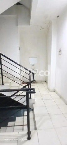 Ruko Komersial Disewakan di Ciputat Timur Tangerang Selatan Luas 234m2 Ruko Komersial Disewakan di Ciputat Timur Tangerang Selatan Luas 234m2