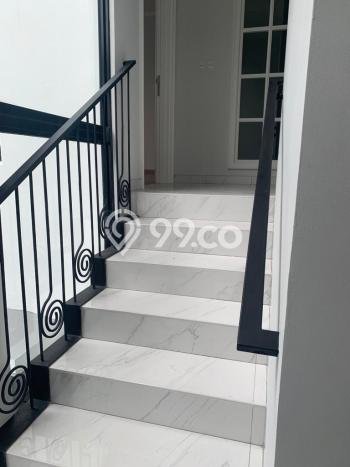 Dijual Rumah Mewah Megah Dengan View Cantik di Alam Sutera, Tangerang Dijual Rumah Mewah Megah Dengan View Cantik di Alam Sutera, Tangerang