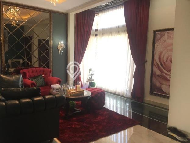 Rumah area , Bandung, Luas 290m2m² LB 600m2m² Rumah area , Bandung, Luas 290m2m² LB 600m2m²
