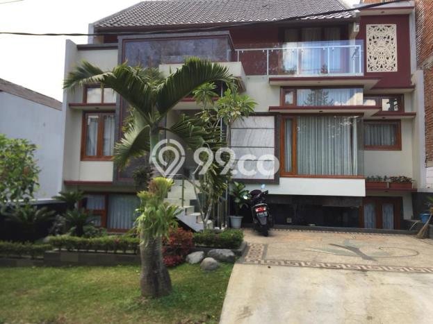 Rumah area , Bandung, Luas 290m2m² LB 600m2m² Rumah area , Bandung, Luas 290m2m² LB 600m2m²
