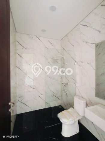 HARGA SPECIAL! Rumah Asri lokasi , LT 700m2m² Bangunan 700m2m² HARGA SPECIAL! Rumah Asri lokasi , LT 700m2m² Bangunan 700m2m²