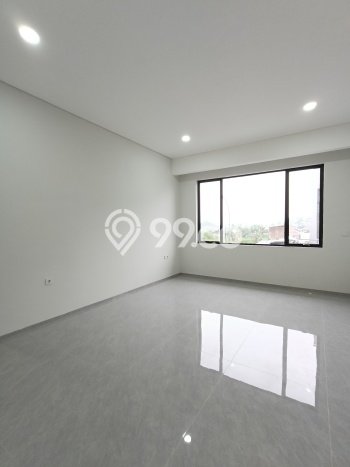 LOKASI PREMIUM! Rumah Strategis di , LT 153m2m² LB 298m2m² LOKASI PREMIUM! Rumah Strategis di , LT 153m2m² LB 298m2m²