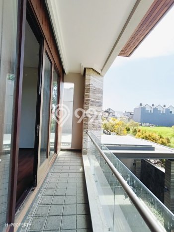 HARGA SPECIAL! Rumah Asri lokasi , LT 700m2m² Bangunan 700m2m² HARGA SPECIAL! Rumah Asri lokasi , LT 700m2m² Bangunan 700m2m²