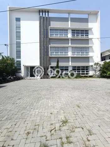 Gudang Premium Kawasan , Luas 1350m2m², Akses Mainroad, Berkembang Gudang Premium Kawasan , Luas 1350m2m², Akses Mainroad, Berkembang