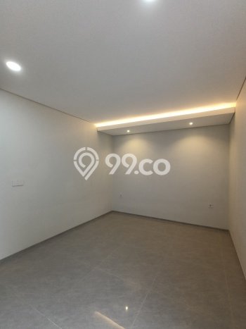 LOKASI PREMIUM! Rumah Strategis di , LT 153m2m² LB 298m2m² LOKASI PREMIUM! Rumah Strategis di , LT 153m2m² LB 298m2m²