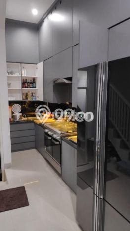 Rumah Nyaman 3 Kamar Lokasi Sejuk di Citraland, Surabaya Rumah Nyaman 3 Kamar Lokasi Sejuk di Citraland, Surabaya