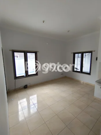 Rumah Bagus Siap Pakai Di Dukuh Pakis Luas 124m2 Aman Rumah Bagus Siap Pakai Di Dukuh Pakis Luas 124m2 Aman