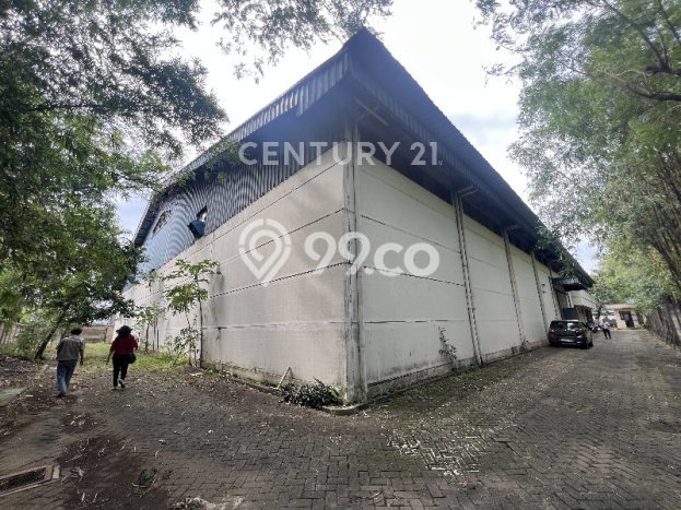 Unit Gudang Disewakan di Cikarang di Area Ramai & Strategis Unit Gudang Disewakan di Cikarang di Area Ramai & Strategis