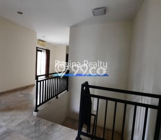 For Sale! Premium House LT 231m2 Desain Elegan di Kerobokan For Sale! Premium House LT 231m2 Desain Elegan di Kerobokan