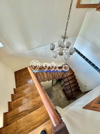 Rumah area , Akses ke Stasiun, 4 KT, LT 640m2m² LB 400m2m² Rumah area , Akses ke Stasiun, 4 KT, LT 640m2m² LB 400m2m²