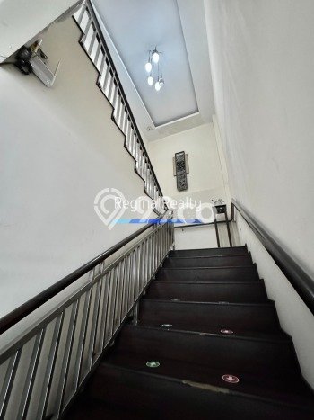 Ruko Dijual Lokasi Emas di Kebayoran Baru Luas 400m2 Ruko Dijual Lokasi Emas di Kebayoran Baru Luas 400m2