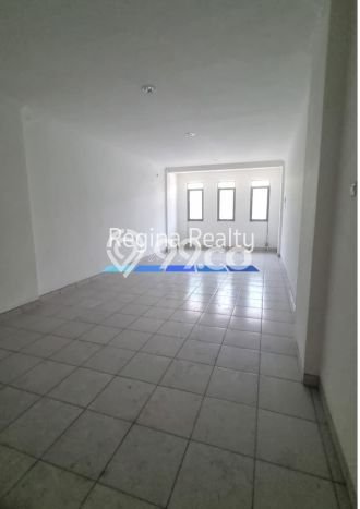 Area Strategis! Disewakan Ruko Lokasi Kebayoran Lama, Jakarta Selatan Cocok untuk Bisnis Area Strategis! Disewakan Ruko Lokasi Kebayoran Lama, Jakarta Selatan Cocok untuk Bisnis