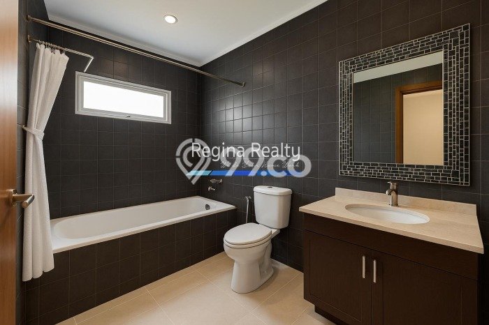 For Sale! Luxury House LT 231m2 Desain Modern di Kerobokan For Sale! Luxury House LT 231m2 Desain Modern di Kerobokan