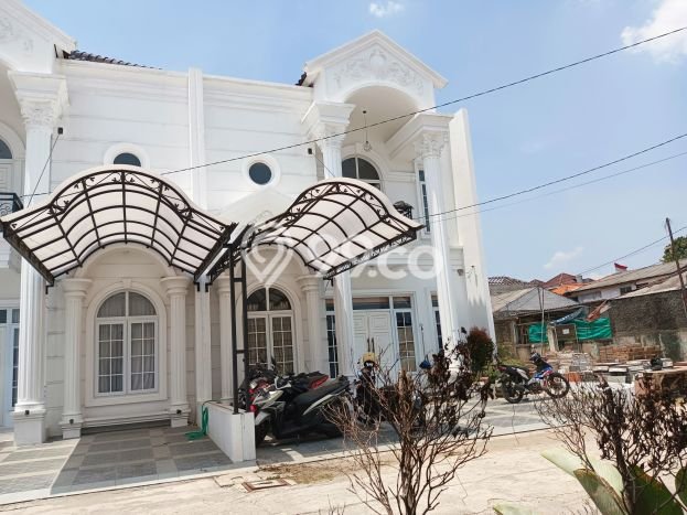 For Sale Rumah 3 Kamar Lokasi Strategis Bagus dan Strategis di Ciracas For Sale Rumah 3 Kamar Lokasi Strategis Bagus dan Strategis di Ciracas