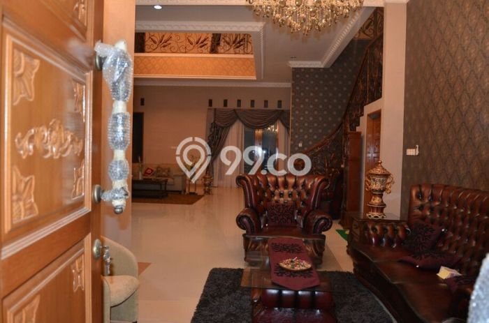 Jual Rumah Luas Megah Dengan View Cantik di Kalisari, Jakarta Timur Jual Rumah Luas Megah Dengan View Cantik di Kalisari, Jakarta Timur