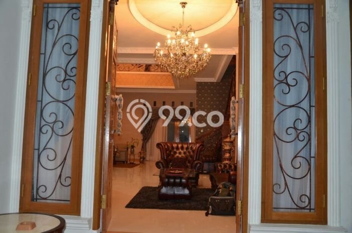 Jual Rumah Luas Megah Dengan View Cantik di Kalisari, Jakarta Timur Jual Rumah Luas Megah Dengan View Cantik di Kalisari, Jakarta Timur