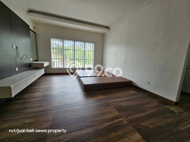 Rumah Modern di Batam Kota, Batam, Luas 2387m2m² LB 500m2m² Rumah Modern di Batam Kota, Batam, Luas 2387m2m² LB 500m2m²