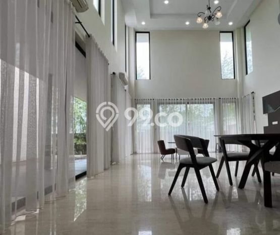 Rumah Mewah LB 450m2 Siap Huni Desain Elegan di Nagoya, Batam Rumah Mewah LB 450m2 Siap Huni Desain Elegan di Nagoya, Batam