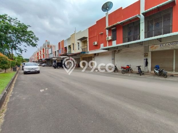 INVESTASI POTENSIAL! Ruko di Batam Kota, Luas 170m², Area Komersial INVESTASI POTENSIAL! Ruko di Batam Kota, Luas 170m², Area Komersial