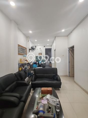 Rumah Strategis Modern Lb 180m2 di Batam Kota, Batam Rumah Strategis Modern Lb 180m2 di Batam Kota, Batam