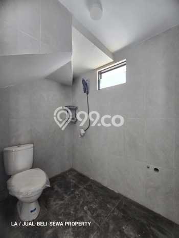 For Sale Rumah 4 Kamar Lokasi Ideal Bagus dan Strategis di Batam Kota For Sale Rumah 4 Kamar Lokasi Ideal Bagus dan Strategis di Batam Kota