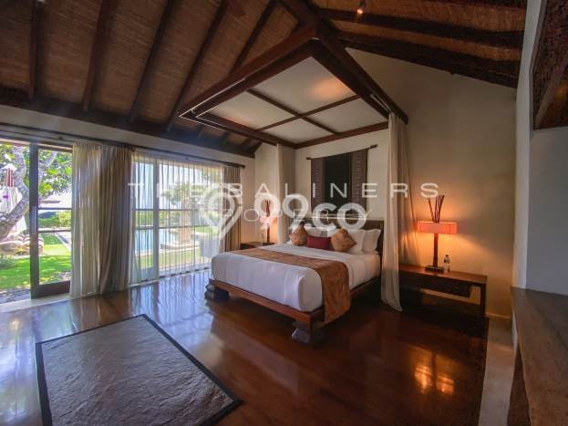 Ready to Use! Premium House LT 1722m2 Desain Elegan di Bukit Ready to Use! Premium House LT 1722m2 Desain Elegan di Bukit