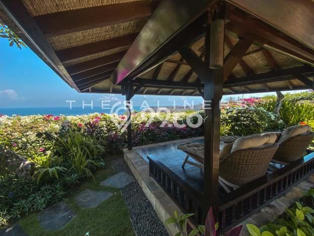 Ready to Use! Premium House LT 1722m2 Desain Elegan di Bukit Ready to Use! Premium House LT 1722m2 Desain Elegan di Bukit