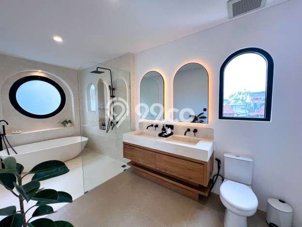 Siap Huni Hunian Elit 4 Kamar di Mengwi Dekat ke Mana Pun Siap Huni Hunian Elit 4 Kamar di Mengwi Dekat ke Mana Pun