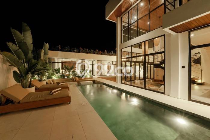 Rumah Elit Modern Tanpa Renovasi di Pererenan Badung Rumah Elit Modern Tanpa Renovasi di Pererenan Badung