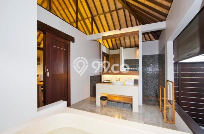 For Sale! Luxury House LT 300m2 Desain Modern di Seminyak For Sale! Luxury House LT 300m2 Desain Modern di Seminyak