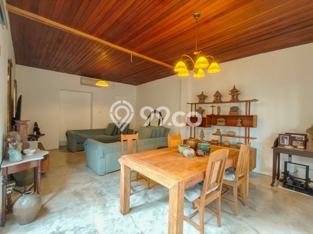 FOR SALE! Vila Kawasan Sukawati, Luas 428m2m², Posisi Strategis FOR SALE! Vila Kawasan Sukawati, Luas 428m2m², Posisi Strategis