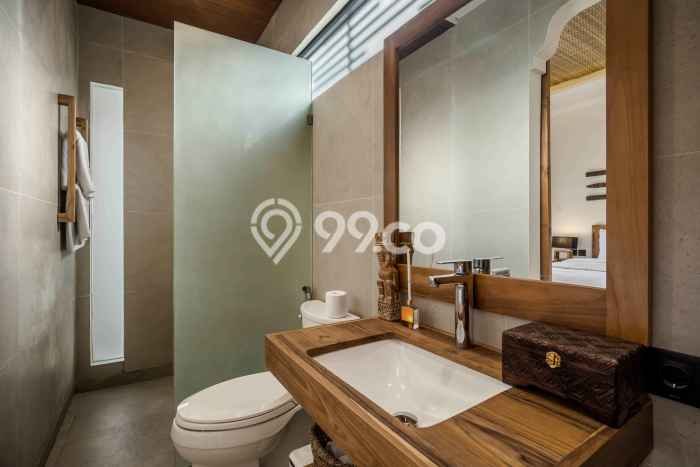 For Sale! Premium House LT 150m2 Desain Elegan di Seminyak For Sale! Premium House LT 150m2 Desain Elegan di Seminyak