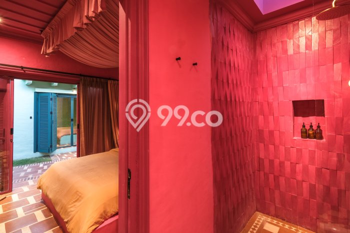 PRIME LOCATION! Hotel Kawasan , Luas 320m2m², Kawasan Komersial, Posisi Strategis PRIME LOCATION! Hotel Kawasan , Luas 320m2m², Kawasan Komersial, Posisi Strategis