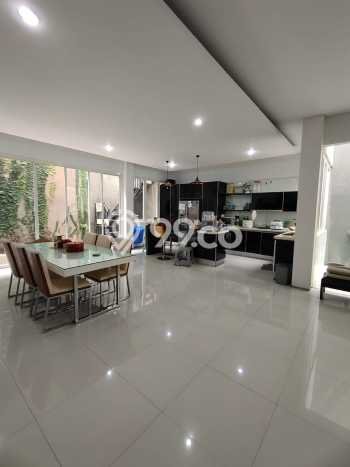 Hot Offer Hunian Mewah Ideal dan Luas di Kelapa Gading, Jakarta Utara Hot Offer Hunian Mewah Ideal dan Luas di Kelapa Gading, Jakarta Utara