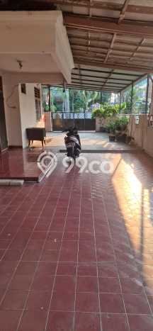 Rumah Mewah LB 131m2 Siap Huni Desain Elegan di Duri Kosambi, Jakarta Barat Rumah Mewah LB 131m2 Siap Huni Desain Elegan di Duri Kosambi, Jakarta Barat