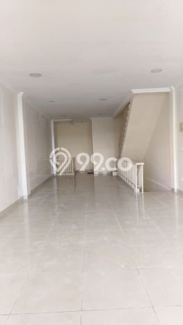 Unit Ruko Dijual di Cipondoh Tangerang 945m2 Unit Ruko Dijual di Cipondoh Tangerang 945m2