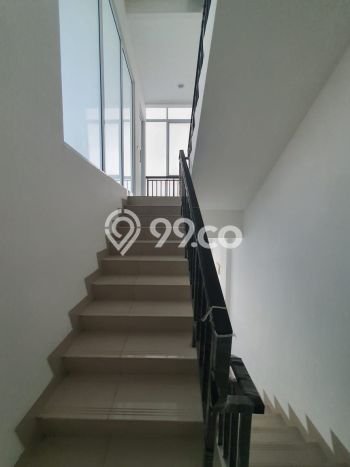 Unit Ruko Dijual di Jakarta Utara LT 100m2 & LB 225m2 Unit Ruko Dijual di Jakarta Utara LT 100m2 & LB 225m2