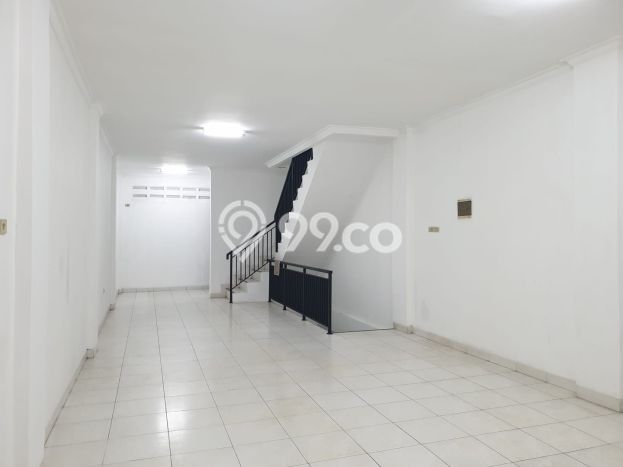 Unit Ruko Dijual di Kebon Jeruk Jakarta Barat Luas Bangunan 267m2 Unit Ruko Dijual di Kebon Jeruk Jakarta Barat Luas Bangunan 267m2