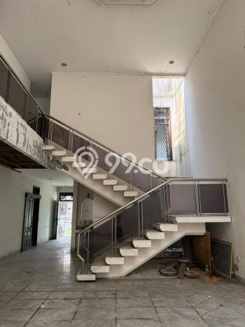 Hunian Mewah Dijual LT 250m2 di Kembangan, Jakarta Barat Hunian Mewah Dijual LT 250m2 di Kembangan, Jakarta Barat