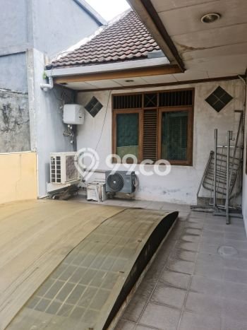 Dijual Rumah Mewah Elegan Dengan View Eksklusif di Duri Kosambi, Jakarta Barat Dijual Rumah Mewah Elegan Dengan View Eksklusif di Duri Kosambi, Jakarta Barat