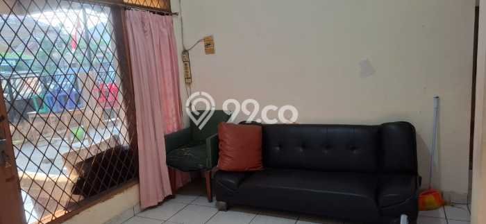 Rumah Mewah LB 131m2 Siap Huni Desain Elegan di Duri Kosambi, Jakarta Barat Rumah Mewah LB 131m2 Siap Huni Desain Elegan di Duri Kosambi, Jakarta Barat