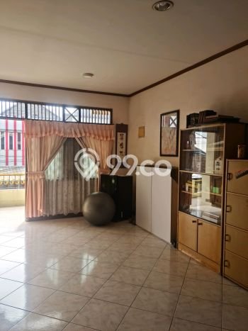 Dijual Rumah Mewah Elegan Dengan View Eksklusif di Duri Kosambi, Jakarta Barat Dijual Rumah Mewah Elegan Dengan View Eksklusif di Duri Kosambi, Jakarta Barat