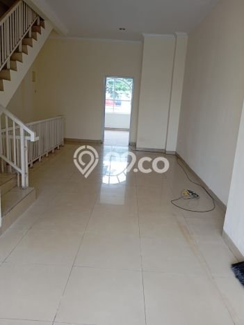 Area Strategis! Disewakan Ruko Lokasi Cengkareng, Jakarta Barat Cocok untuk Bisnis Area Strategis! Disewakan Ruko Lokasi Cengkareng, Jakarta Barat Cocok untuk Bisnis