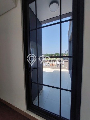 Siap Huni Rumah Mewah 4 Kamar di Tangerang Dekat ke Mana Pun Siap Huni Rumah Mewah 4 Kamar di Tangerang Dekat ke Mana Pun