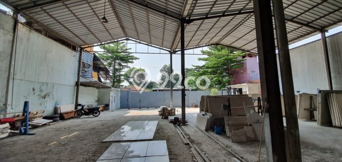 Gudang untuk Disewa di Pusat Tangerang Luas Bangunan 2500m2 Gudang untuk Disewa di Pusat Tangerang Luas Bangunan 2500m2