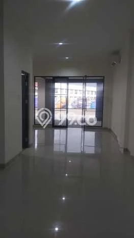 Ruko Disewa di Tangerang dengan LB 181m2 Area Komersial Ramai Ruko Disewa di Tangerang dengan LB 181m2 Area Komersial Ramai
